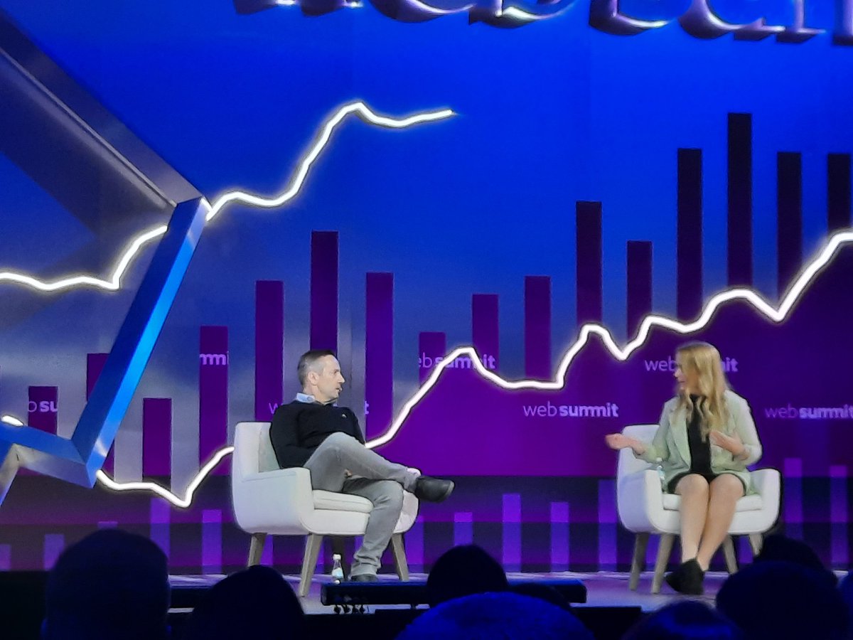 "1 drone can make 10 deliveries per hour, 1 human control 20 drones, a drone can carry up to 3kgs...and we never broke a fresh egg" <a href="/MannaAero/">Manna Air Delivery</a> 
#WebSummit2021 #WebSummit21ECH 

<a href="/jblefevre60/">Jean-Baptiste Lefevre</a> <a href="/Ym78200/">Yann Marchand</a> <a href="/Guillaume_Rio/">Rio</a>
<a href="/EnjoyDigitAll/">#EnjoyDigitAll </a> <a href="/kalydeoo/">Eric Gaubert</a> <a href="/Nicochan33/">Nicolas Babin</a> <a href="/AnthonyRochand/">Anthony Rochand</a>