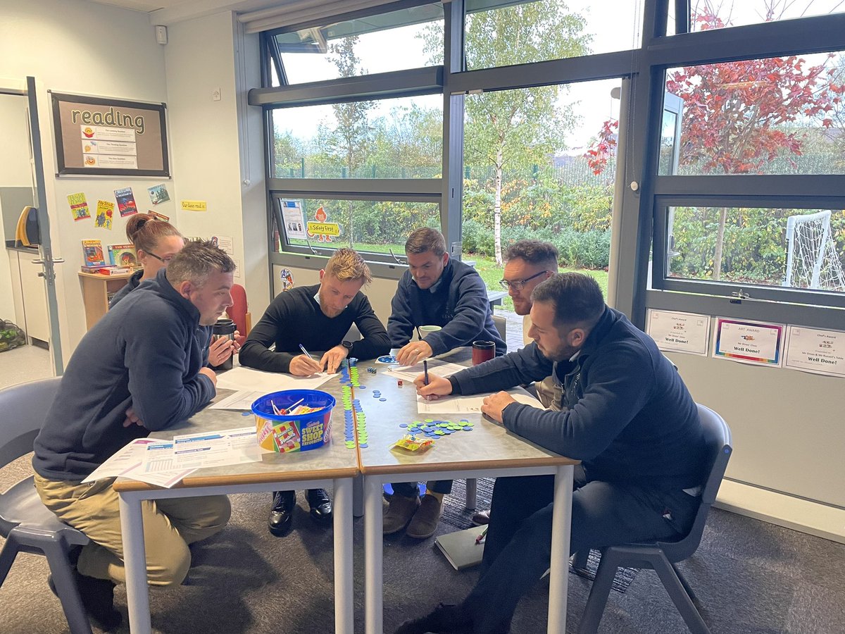 WhitehouseHull's tweet photo. Whitehouse and @Euler_Academy staff working together during training tonight. Focussing on the CPA approach to teaching mathematics. 🎲✏️📝➕➖➗✖️ https://t.co/uiyjXiOkr5