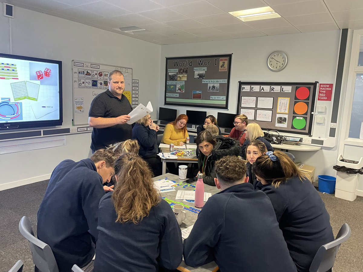 WhitehouseHull's tweet photo. Whitehouse and @Euler_Academy staff working together during training tonight. Focussing on the CPA approach to teaching mathematics. 🎲✏️📝➕➖➗✖️ https://t.co/uiyjXiOkr5