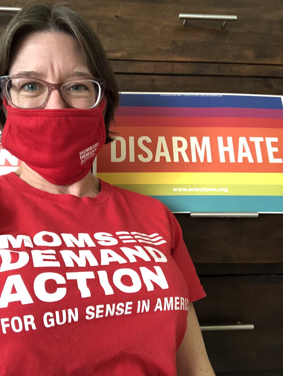 CaReS_to_Vote's tweet photo. I joined ⁦@MomsDemand⁩ because reckless &amp; hateful gun use kills thousands yearly. We’ve made real progress, but today’s SCOTUS case puts that at risk. The NRA’s extreme agenda threatens our constitutional rights &amp; safety. The Supreme Court must reject it. #GunLawsSaveLives https://t.co/lt2yvibYTh