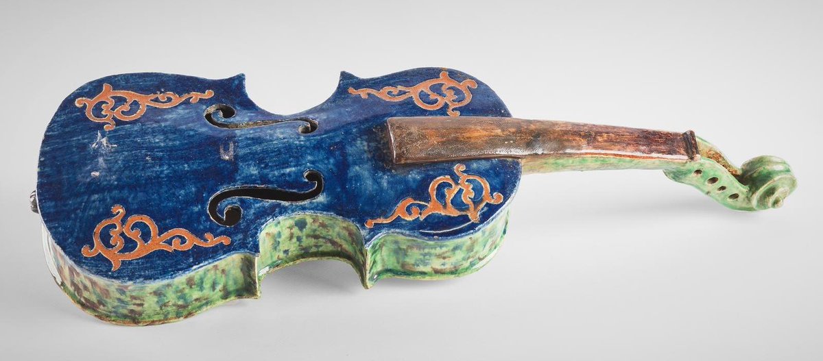 reseaudesmusees's tweet photo. / #QECO -la réponse /
C'est un #monocorde à #clavier du #musée du #jouet de La Ferté-Macé. Il aurait été inventé fin 19e par Joseph Poussot. @Museelorrain nous en dit +: https://t.co/OXtdUJSgi7 
#instruments de #musique des #collections de Normandie https://t.co/oywCMBzI3j 🎹🥁🎷 https://t.co/PARL6quI5B