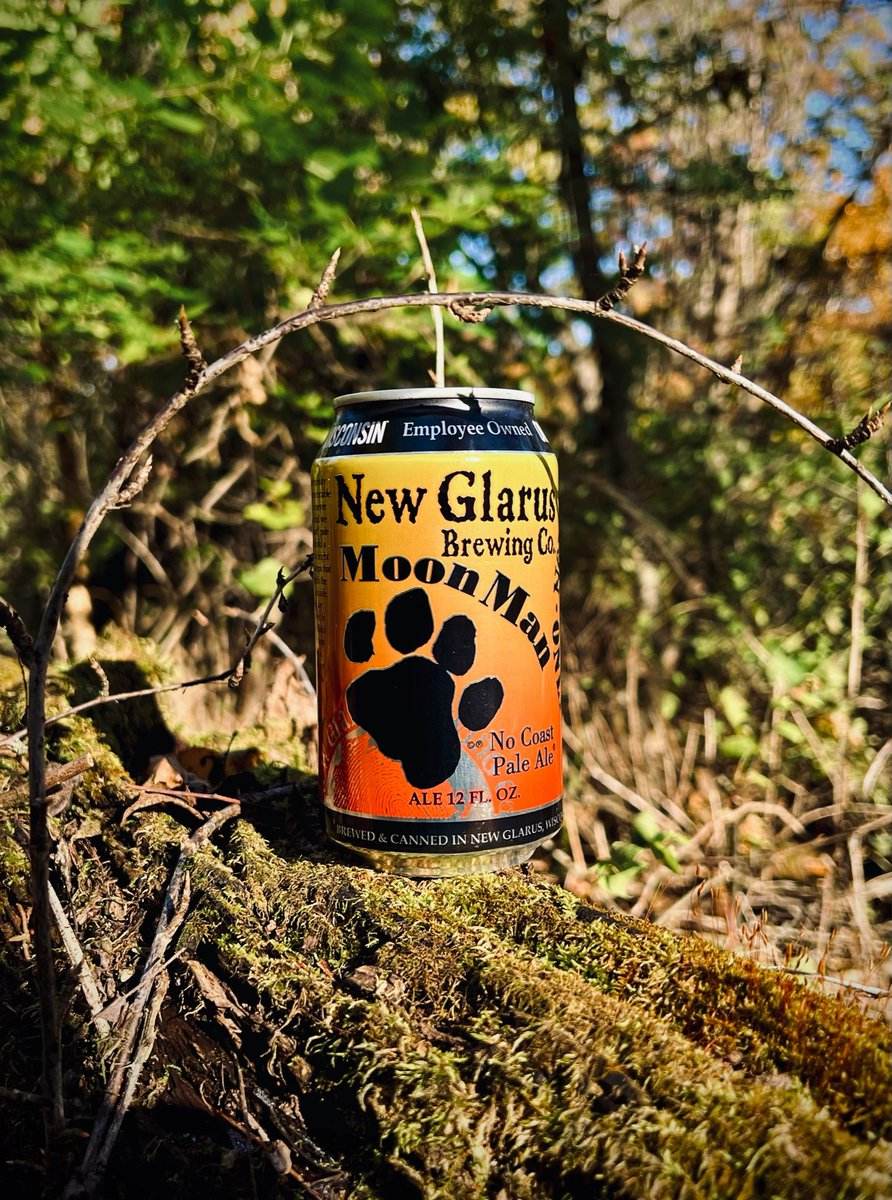 newglarusbrew's tweet image. It’s Wisconsin Beer Wednesday! What’s your beer of choice for today? #WIbeerwednesday #paleale #sessionbeer #ToTheMoon #hoppybeerhoppylife #craftbeer #onlyinwisconsin