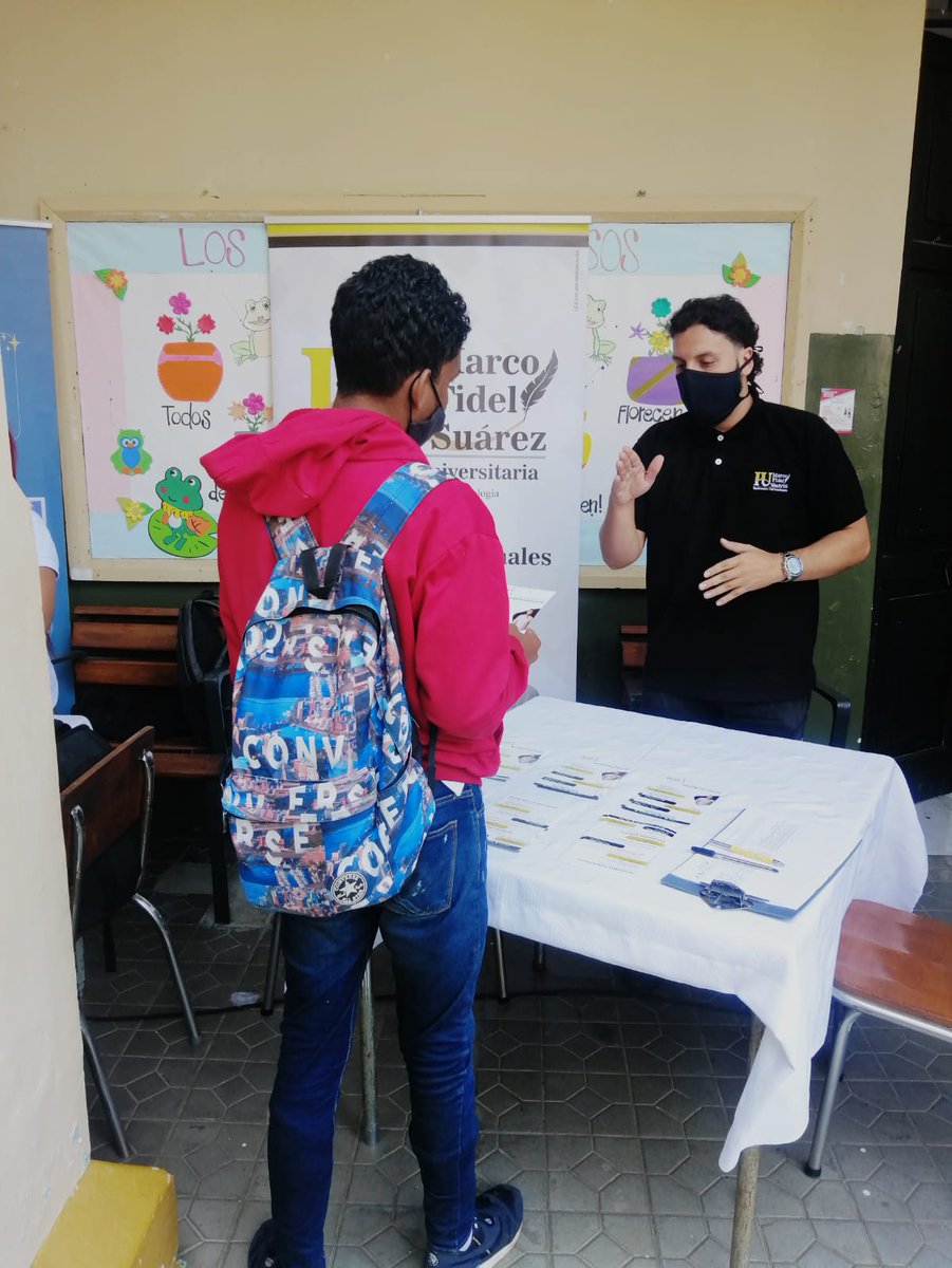 iumafis's tweet photo. En la mañana de hoy @iumafis orientando en su elección profesional a las bachilleres 2021, de la Escuela Normal Superior de Medellín.
@EducacionMed https://t.co/4VxLEilp4Z