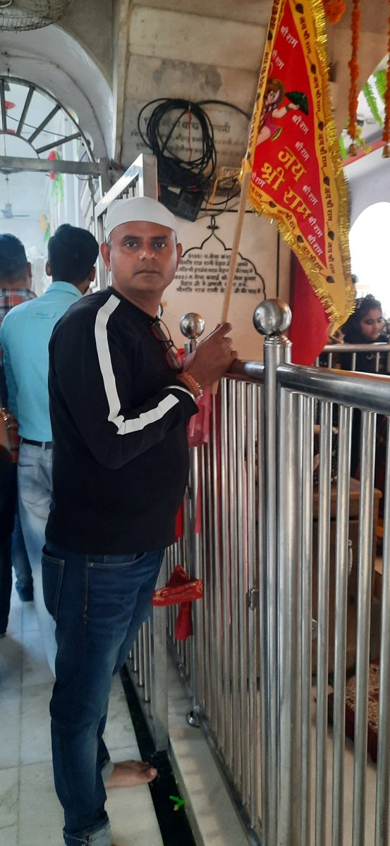 MunishK73579444's tweet photo. #श्री #हनुमान_जयंती #hanumanjayanti #हनुमान_जनमोत्स्व पे #दुर्गयाना_मंदिर #अमृतसर ��े #बढ़े_हनुमान #मंदिर दर्शन। #जय_श्रीराम #दीपावली_की_हार्दिक_शुभकामनाएं #दीपावली #छोटी_दीपावली_की_हार्दिक_शुभकामनाएं https://t.co/s1cwvsL7Z5