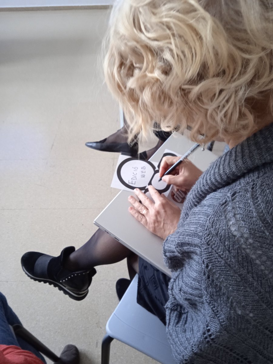 JornetNuria's tweet photo. Taller de creació participativa per a la incorporació de la perspectiva de gènere i LGTBI+ a la docència. Projecte #GENDIMS @FIMA_UB @mj_masanet @jjbotev https://t.co/ovCp1EDVw7