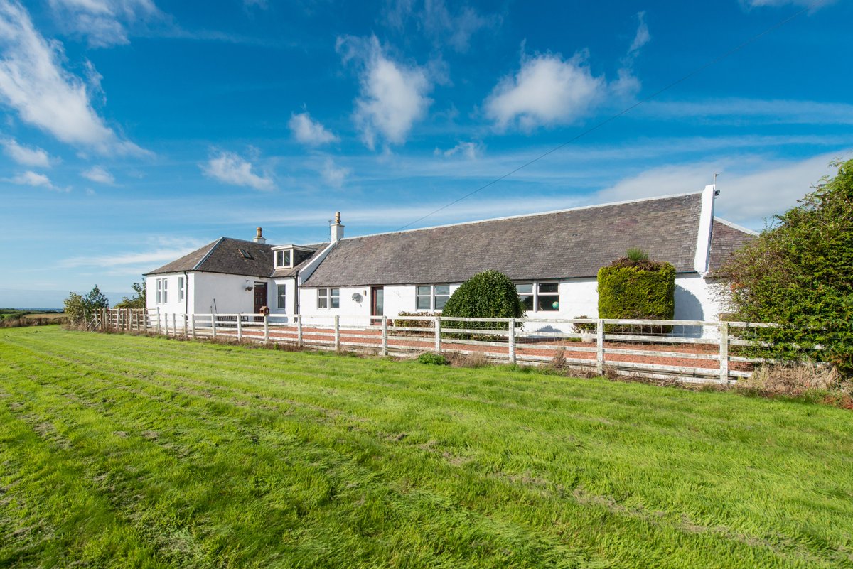 rural_landagent's tweet photo. ✨ 𝐅𝐎𝐑 𝐒𝐀𝐋𝐄 ✨
𝐑𝐚𝐠𝐠𝐢𝐭𝐡𝐢𝐥𝐥 𝐅𝐚𝐫𝐦 𝐌𝐨𝐬𝐬𝐛𝐥𝐨𝐰𝐧
#sellingsunsets 

Property with land and outbuildings. Equestrian potential!! 
🐎🐶🌅🌳

OFFERS OVER £625,000

https://t.co/xqM5JXPJxj https://t.co/NGpwcwMQnF