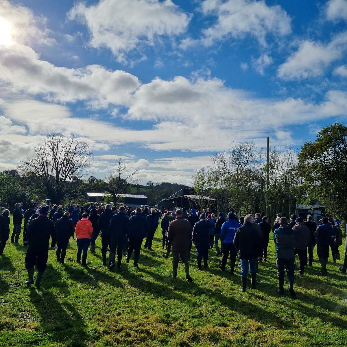 Huge turn out <a href="/teagasc/">Teagasc</a> organic dairy farm open day at the Whitty Farm in Newross. <a href="/DLF_IRL/">DLF Seeds IRL</a>