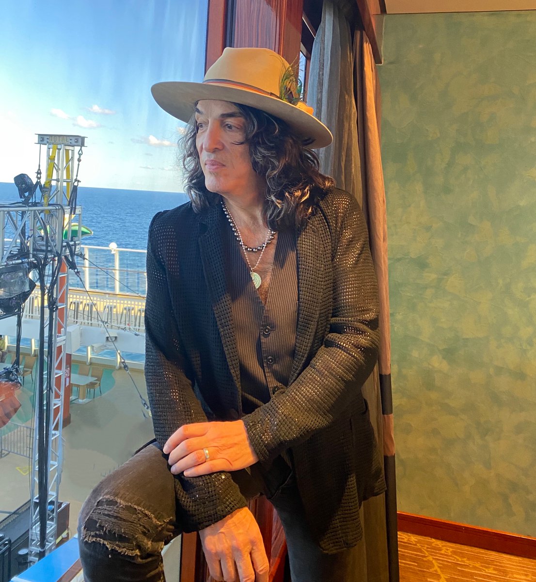 PaulStanleyLive's tweet photo. KISS Kruise X is DONE! Awesome once again and heading home. Thanks Cruisers! https://t.co/IvEP6BEoo5