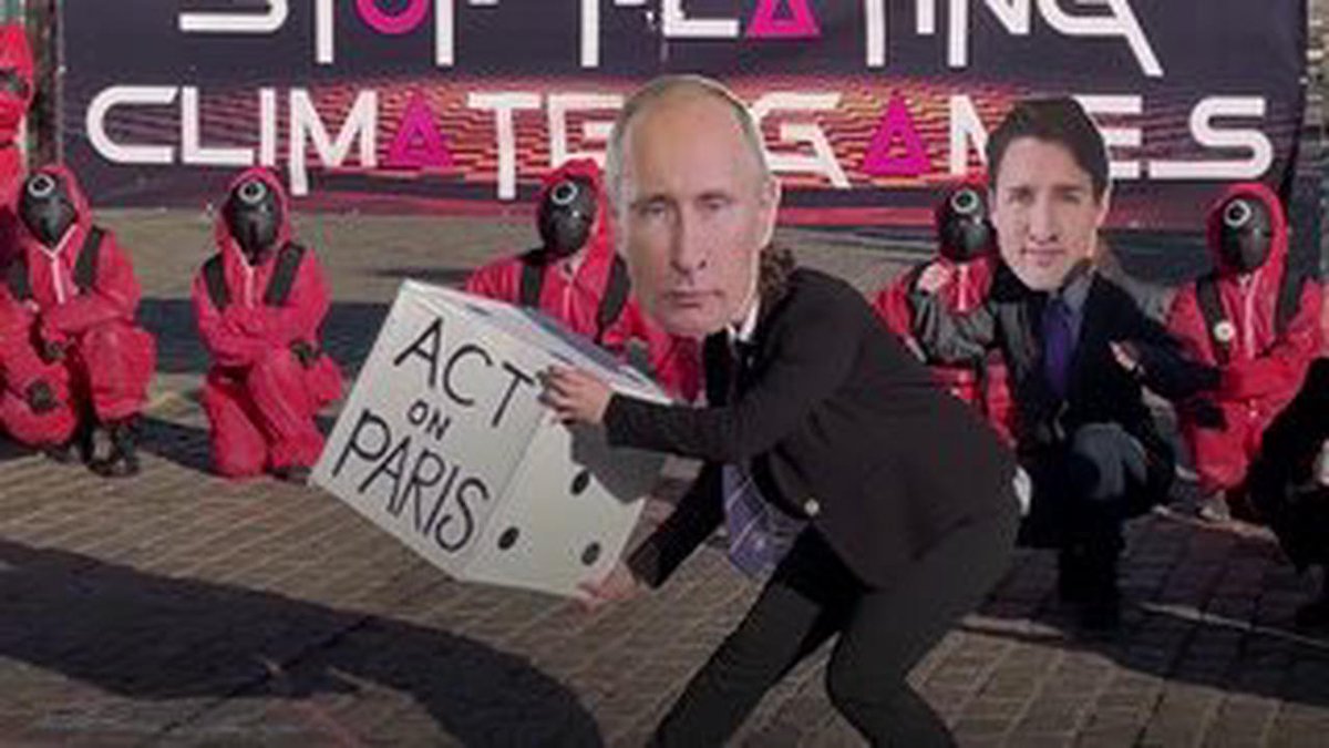IronmanK5's tweet photo. Everybody is playing The CLIMATE GAME! 
I love the phrases they came up with this time:
"End Coal" (Looking at you India/China)
Act on Paris!
Keep 1.5 Alive.
#COP26 #COP26Glasgow #ClimateEmergency #ClimateCrisis #COPOUT26 #SquidGame #ClimateGame https://t.co/ee0ZgP7u0e