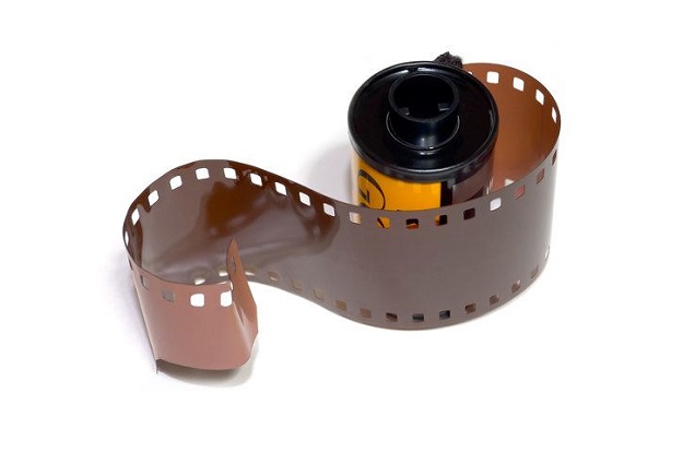 endou5577's tweet photo. Of course, I don't tweet everything.
I've always tweeted about my mother's dreams.
This time, I had a dream that I failed to take a picture.
It's an old film camera.
I inadvertently opened the lid and my mother got angry. 
#filmcamera https://t.co/ilea4mIJkB
