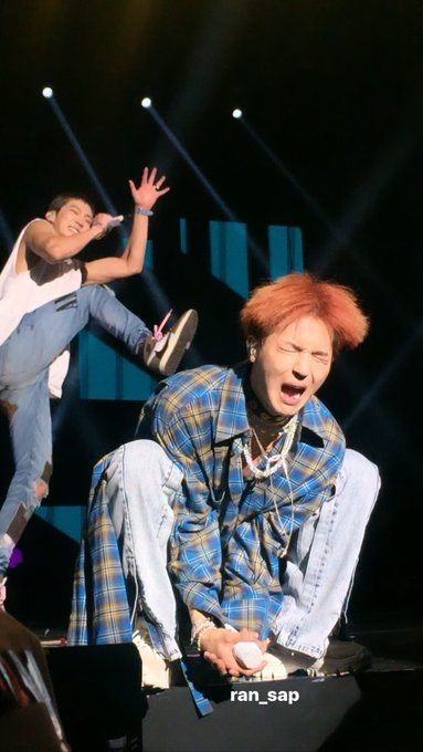 HOONYLQ's tweet photo. i miss this https://t.co/2azCyexbIh