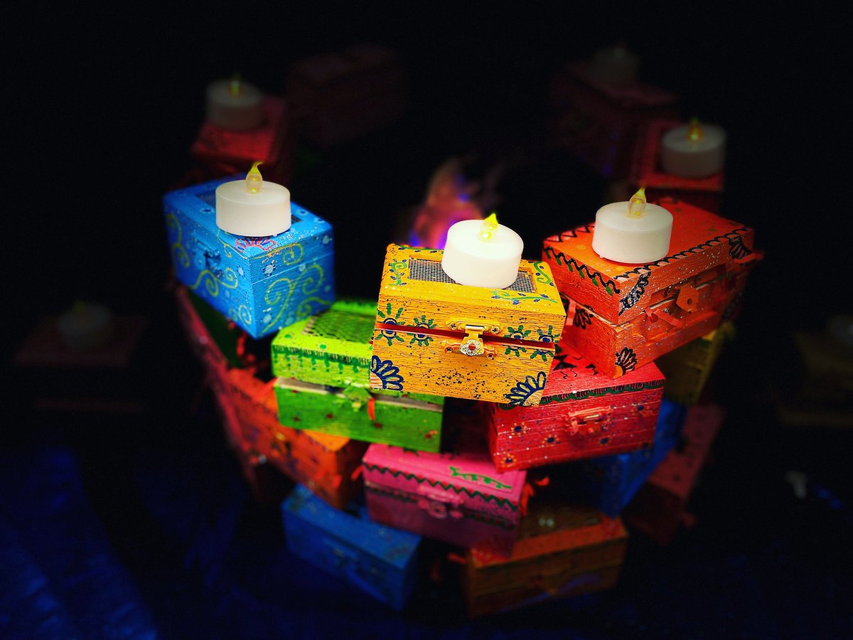 Our first @DeloitteSAP Dallas office Diwali lunch was in 2015. This Diwali I am grateful our Dallas team was able to gather for lunch to celebrate the Festival of Lights. Wishing all a Happy Diwali! #sapprimetime #Diwali #backandDeloitteful