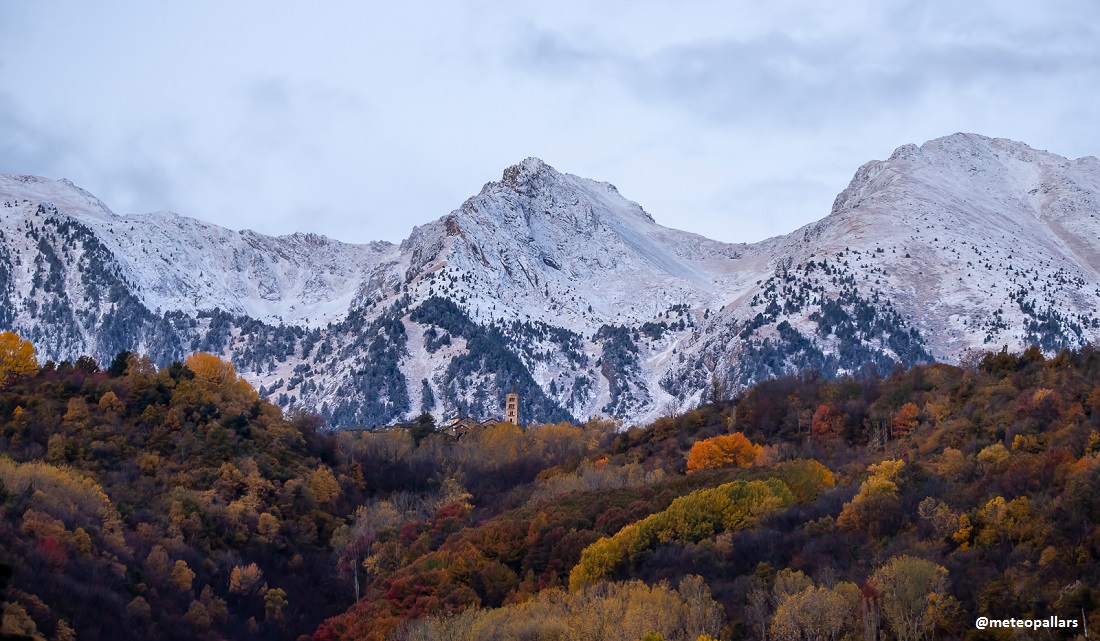 #MeteoMuntanya 
El cap de setmana farà més sol, però caldrà sortir ben preparats pel fred, agreujat pel vent a cotes altes.

Més detalls, a l'avanç:
👉 bit.ly/3fORoux

<a href="/FEEC_cat/">FEEC</a> <a href="/bomberscat/">Bombers</a>
