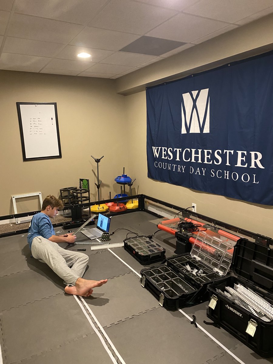 WCDS_Admissions's tweet image. The Upper School Robotics Team is ready to go! #WCDSWildcats #WCDSUpper #DiscoverWCDS