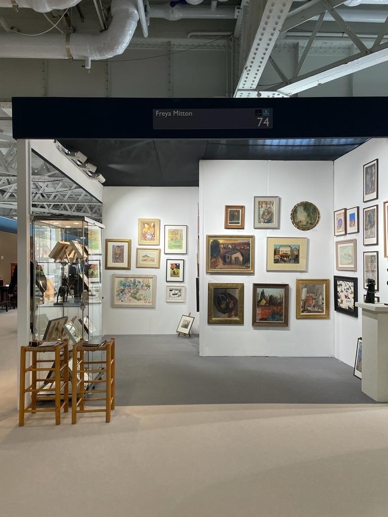 BADA1918's tweet photo. The Winter Art & Antiques Fair at Olympia is open until 7 November, featuring many BADA members - here are some highlights from our staff visit yesterday! We'll be sharing more during the week.
#WinterArtAndAntiquesFair #BADAMember @OlympiaAntiques https://t.co/OBvaxbCzP3