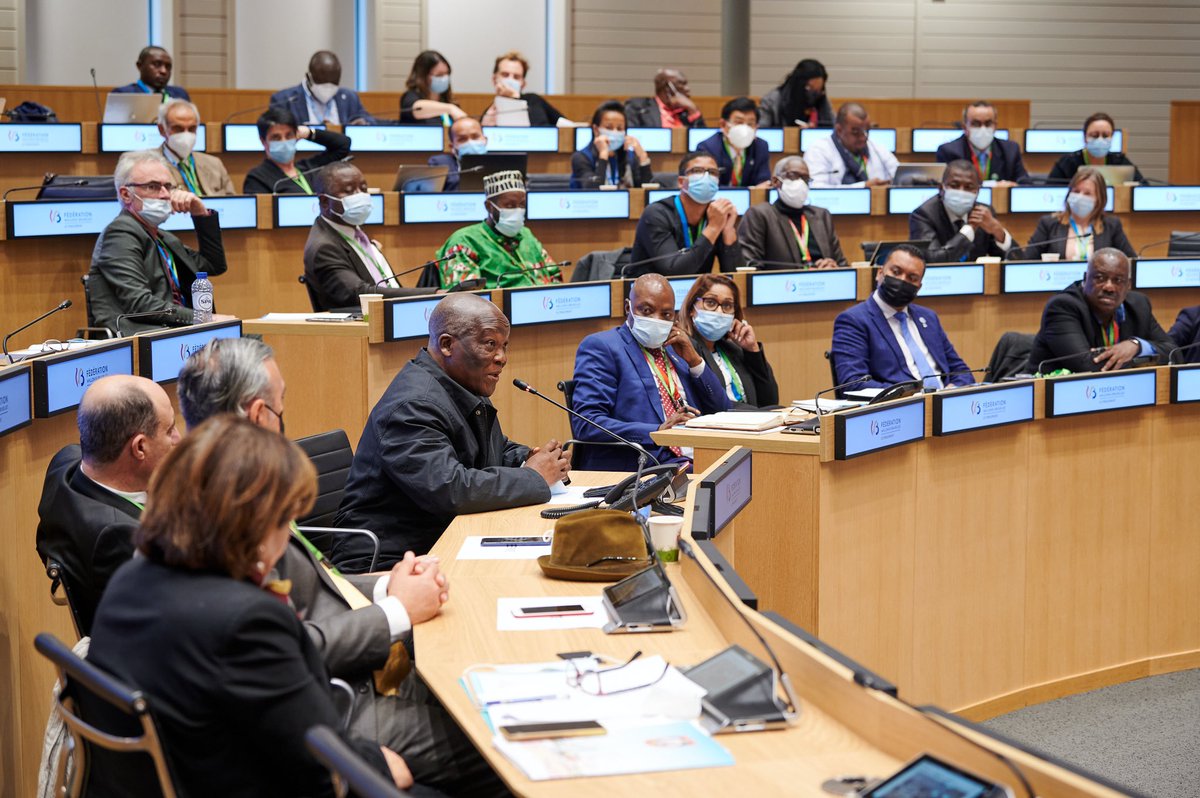 Moment solennel au sein de l’hémicycle du parlement de la Wallonie pour poser collectivement avec les ministres, parlementaires et maires de toute la francophonie <a href="/AIMFrancophones/">AIMF</a> des valeurs communes sur le numérique responsable. RDV demain au Sommet du numérique de Namur !
