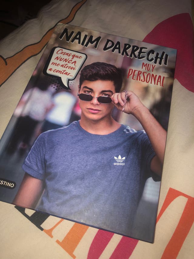 Rayd3r's tweet photo. Nunca más compro un libro a ciegas https://t.co/oNyyv4uKCl