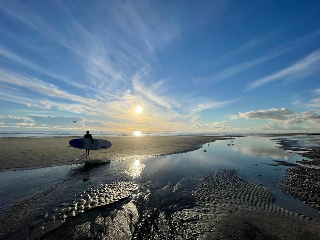 Oceansource's tweet photo. Awesome paddle to the wreck, cold but so glassy it hurt the eyes! https://t.co/1KXsweDjia