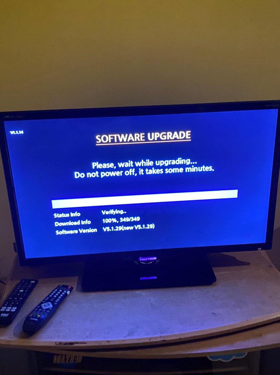 rinaldosaputraa's tweet photo. @FirstMediaCares malam min mau tanya tv ko gabisa ya. Ini knp min?
No pel 11502743 https://t.co/WnouFnfYxM
