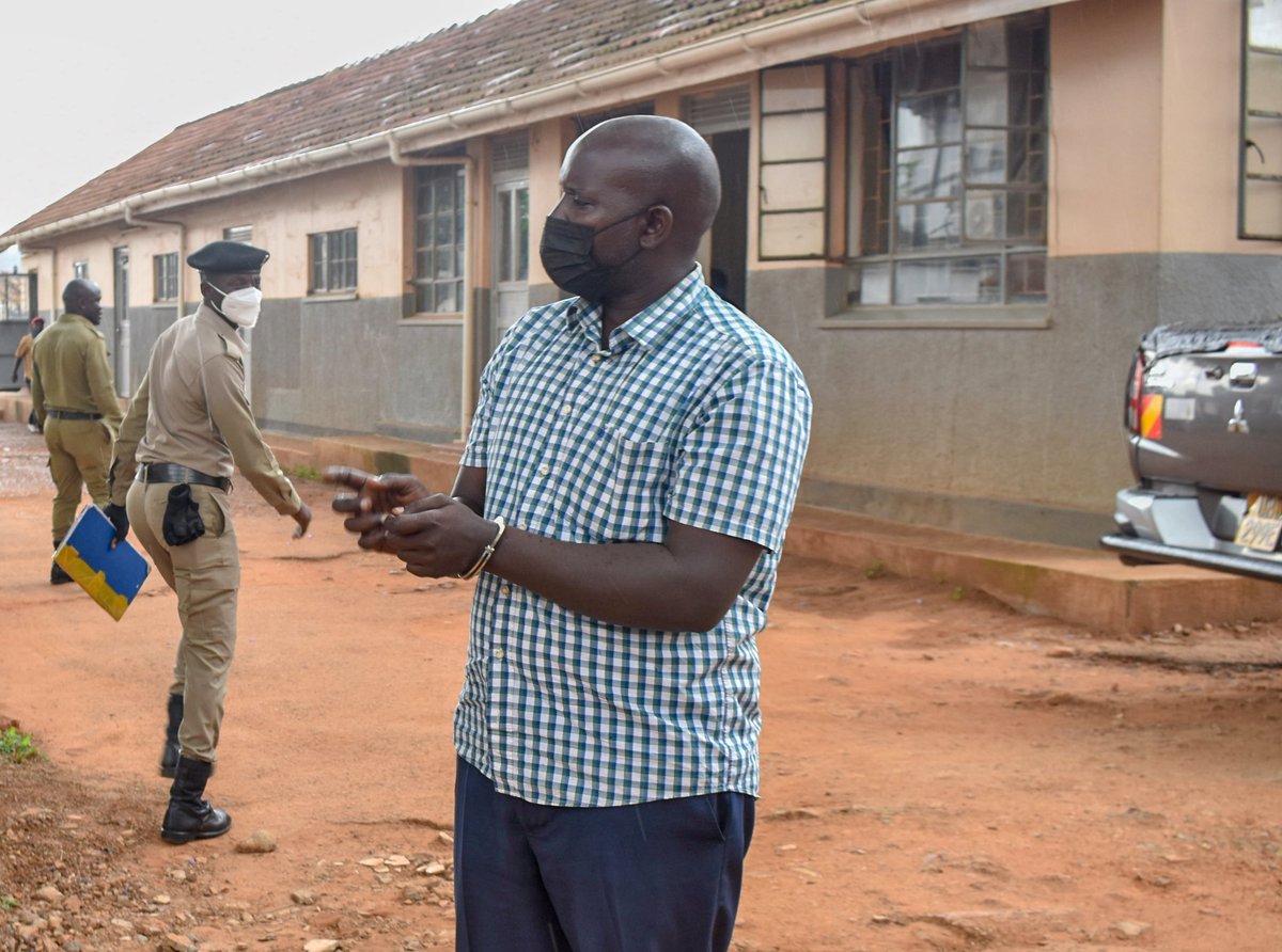 AntiGraft_SH's tweet photo. .@AntiGraft_SH in liason with @PoliceUg arrested Rwabunyolo Mugume David on allegations of Attempted Murder of a vulnerable 70yr old widow Edry Nduhukire & her Children. The suspect, with machete wielding men injured the victims & unlawfully evicted them frm their home in Kasanda https://t.co/1kyPhKwXvt