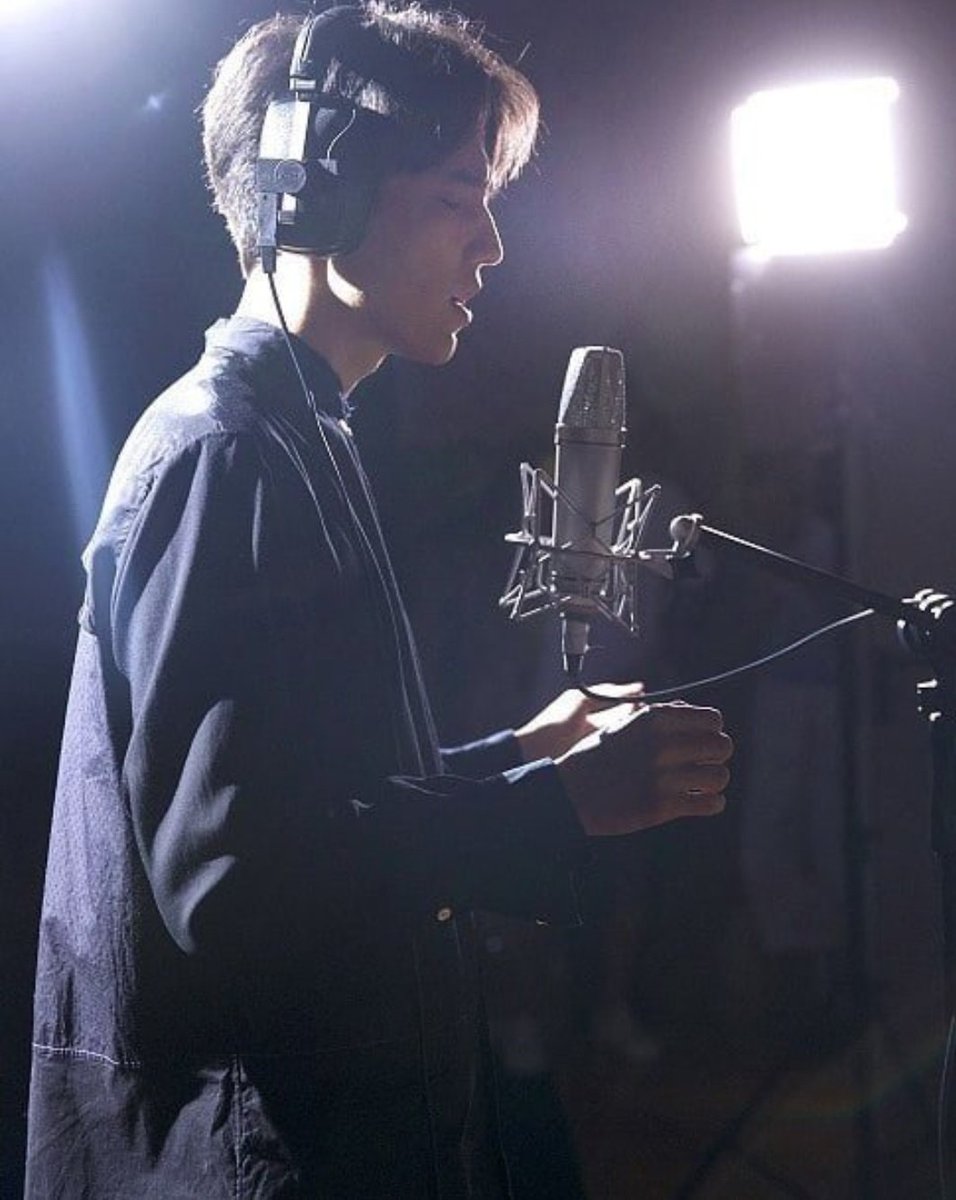 LydiaDear021's tweet photo. Listening🎧 new song🔥 Fly Away 🔥by Dimash Qudaibergen  on 
#Spotify !
@dimash_official #DimashQudaibergen #DQ #FlyAway
#music https://t.co/soFR9q1ZMq