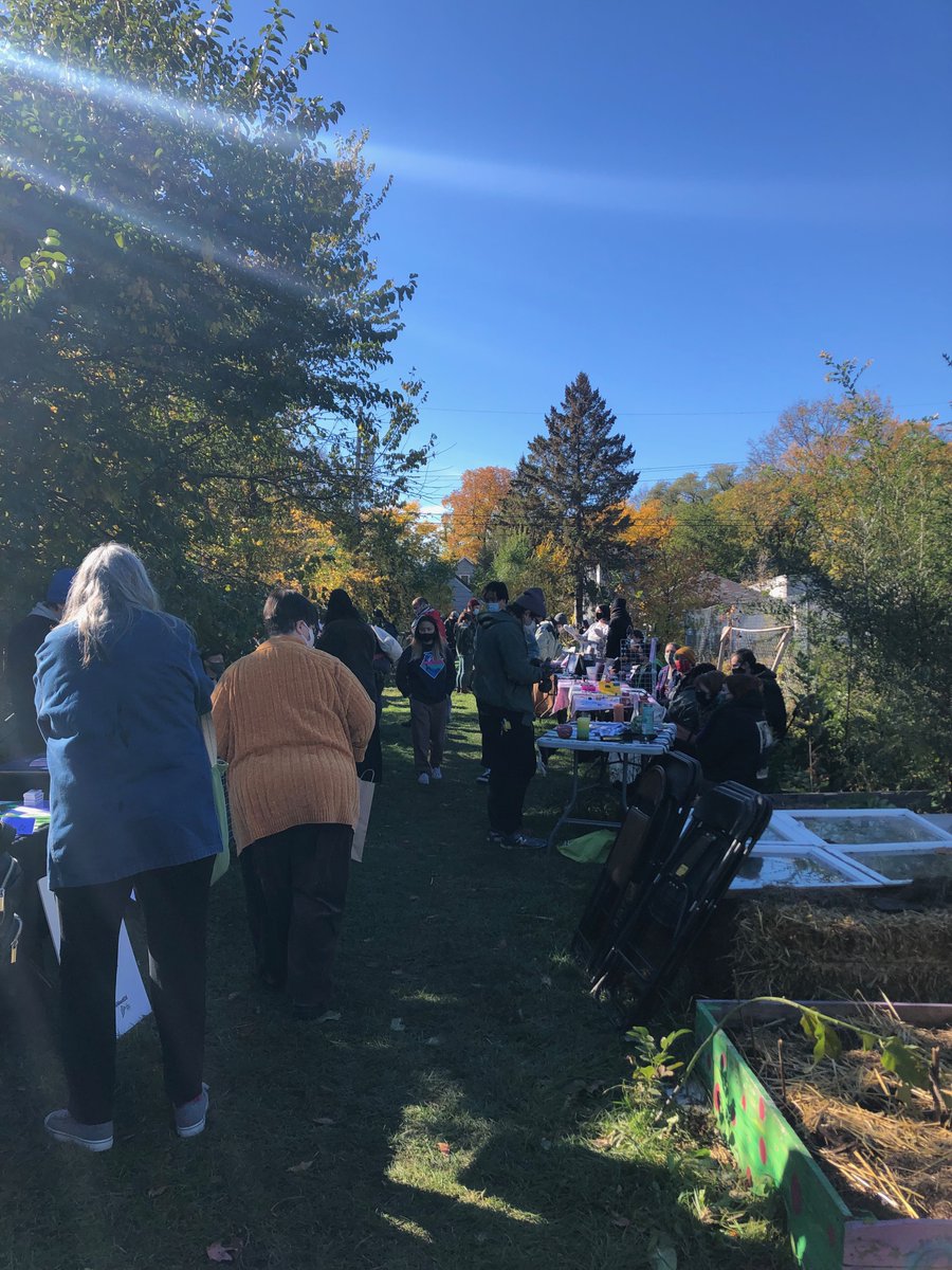 insertnamefest's tweet photo. Photos from the INMF (2/9) https://t.co/0jVx8v2Bje