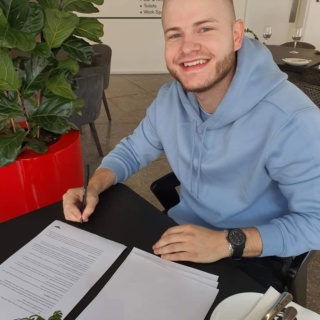 Welcome to the team <a href="/Dj_Dalootz/">DALOOTZ</a> our new brand ambassador and business partner. 

Looking forward to a great future.

#dalootz #craftvodka #Blackbirdcraft #craftgin