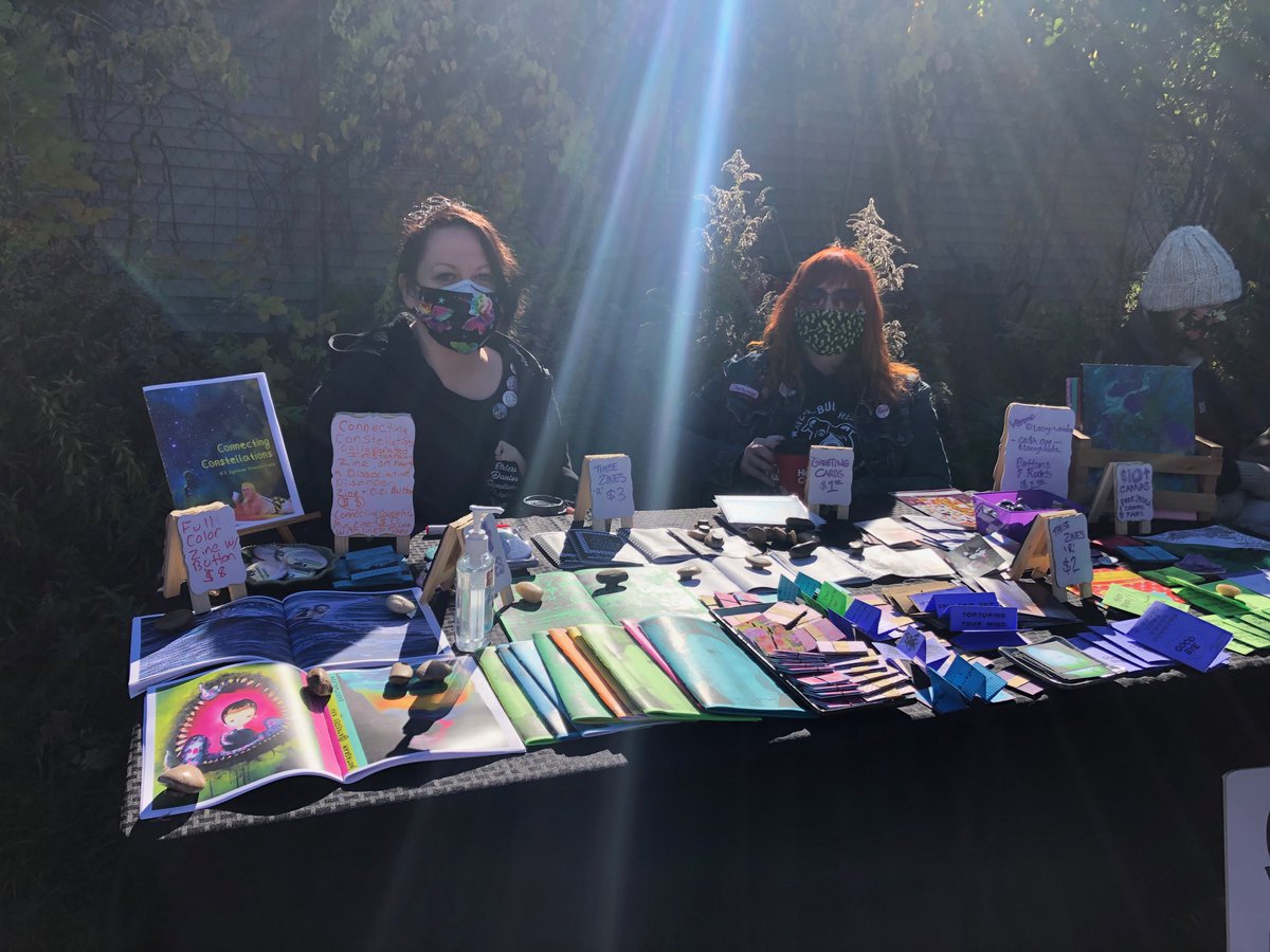 insertnamefest's tweet photo. Photos from the INMF (3/9) https://t.co/2tFlBclI39