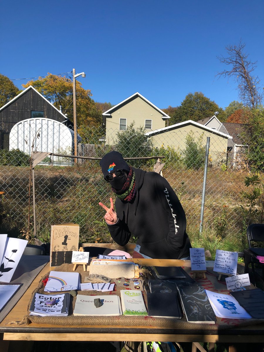 insertnamefest's tweet photo. Photos from the INMF (5/9) https://t.co/1lGSLacrMN