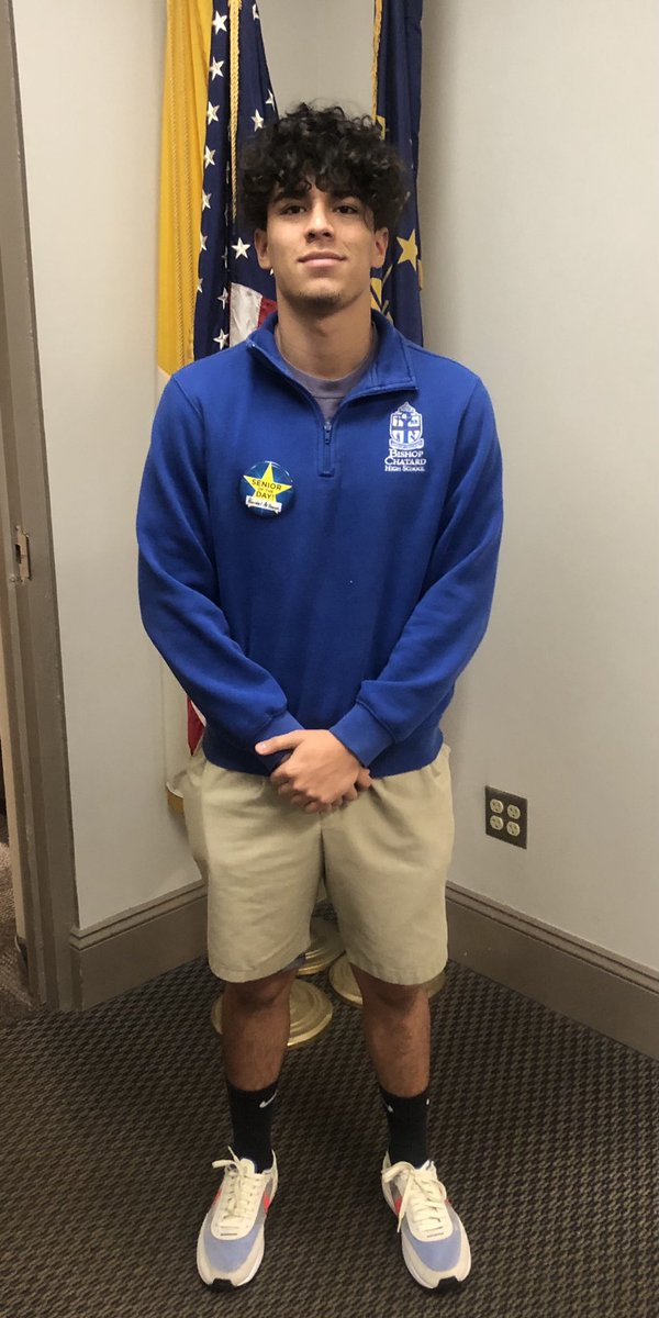 He’s the KING 👑 of our school,
Let’s all scream and yell, 
The Senior of the Day, 
Is a dude named Raudel! 

Raudel Arteaga is the boss! Congratulations! 🎊🎈🎉 #Classof2022