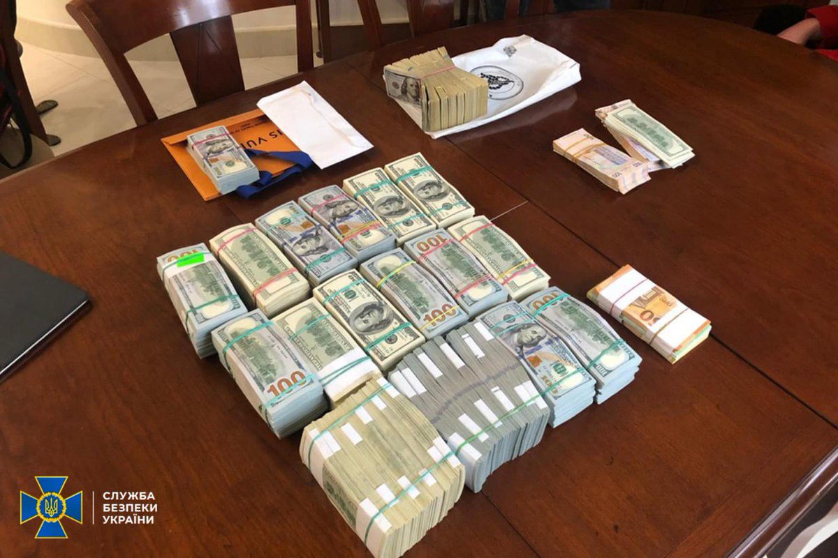 ServiceSsu's tweet image. СБУ викрила корупційний механізм у Державній податковій службі

➡️ bit.ly/3wp8SUV