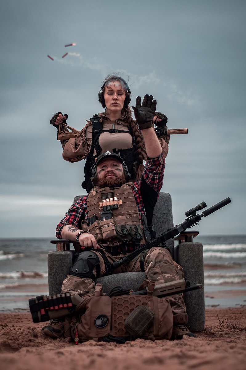 UbisoftRussia's tweet photo. Призраки готовы очистить местность от неприятеля! 💪

@PhoenixNickolas и @Andra_Skela невероятно реалистично вжились в роль! 📸 Егор Ставер

#GhostReconBreakpoint #UbiCommunity https://t.co/jYEBRuON23