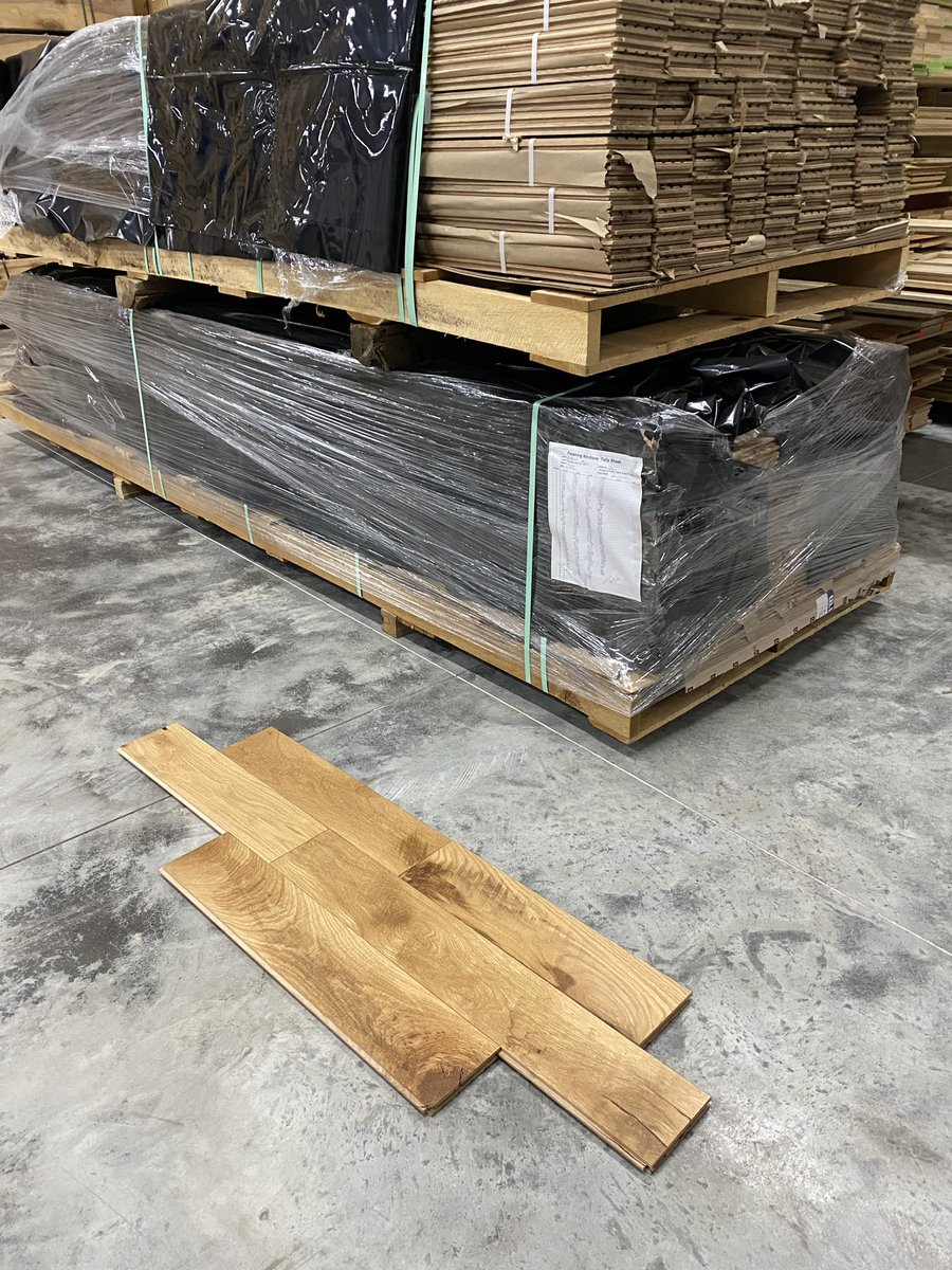 oldewoodlimited's tweet photo. Olde Wood Traditionally Milled Mountain Oak
🌳
Soild flooring 
3/4” thickness 
4” to 6” wide random 
Pre/ finish Natural oil 
1400 sq ft available Now

Quick ship or pickup 🚛
Nationwide delivery available! 
Call 1-866-208-9663 to order. 

#woodfloors #hardwoodfloors https://t.co/IKHJT9LSpj