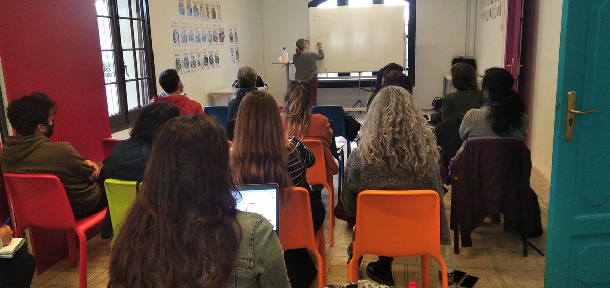 joventutcat's tweet photo. 📸La DG ACJ @NuriaRamonP inaugura la 'Formació amb perspectiva intercultural per a professionals de joventut' amb la regidora de Joventut a Caldes @cusco_laia

ℹ️La formació comença avui a Caldes de Montbui i es divideix en 4 sessions @CCV_ORIENTAL @Collectiu_imes @espaijoveElToc https://t.co/RTnKi4SskP