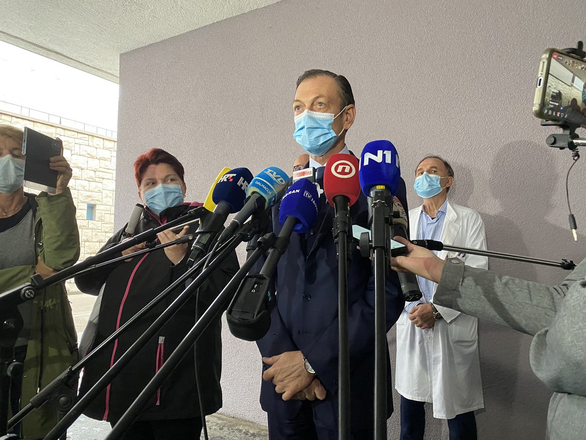 Ravnatelj splitskog KBC-a poručuje kako imaju sve manje ljudi za rad na Covid odjelu zbog velikog pritiska na bolnicu. <a href="/N1infoZG/">MAN Errors</a>