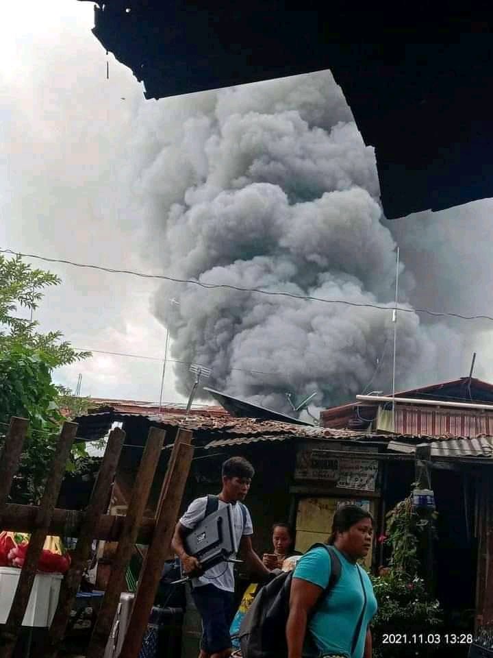 Nmixxprotectors's tweet photo. Hello good evening sa lahat i no po na hindi kpop related to but we need your help po. Na sunog ang prk saeg dito sa amin s Gensan kawawa yung mga resident po yung iba walang na salaba na gamit kaii ang bilis kumalat nag sunod. Hihingi kami nag donations.

Gcash: 09262081874 https://t.co/Pg1R75Ir2K