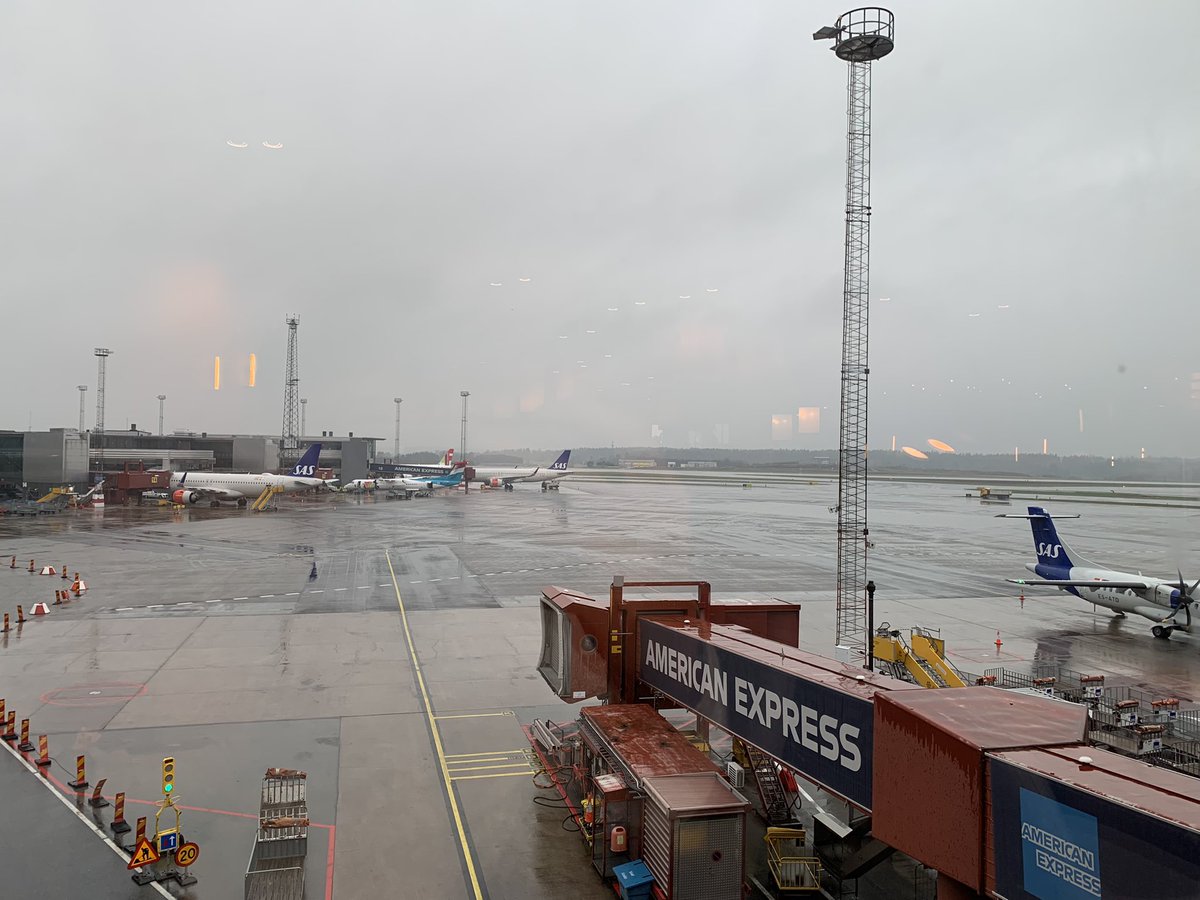 kridesco's tweet image. Short stop for some Lingon and Köttbullar at Stockholm wiyh @SAS