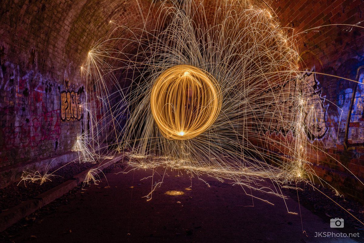 jksphoto1's tweet photo. Final wirewool post for a bit. 

3 very different orb spins Which one is your favourite 1,2 or 3. ?

#wirewool #steelwoolphotography #steelwool #steelwoolspinning #graffitiworld #tunnel #nightphotography #Circle #LightPainting #Glowing #Night #Spinning #Pattern https://t.co/SgIzxjm2xO