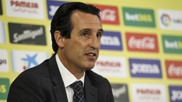carrusel's tweet photo. 🚨 ÚLTIMA HORA 

🟡 Marcos Senna confirma a @La_SER que Unai Emery se queda al 100% en el Villarreal 

💥 @ChimoMasmano adelantó que en @ellarguero que el técnico comunicó a su entorno que rechazaba el interés del Newcastle

🗣️ Informa @XaviSidro https://t.co/Ks2XAc9pay
