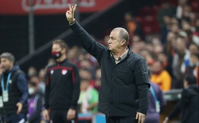 cimbomofc's tweet photo. Terim Transferi Bitirdi
Detaylar: https://t.co/hKlDFRQF1E

#sensampiyonolacaksin https://t.co/ntF9BvNHsK