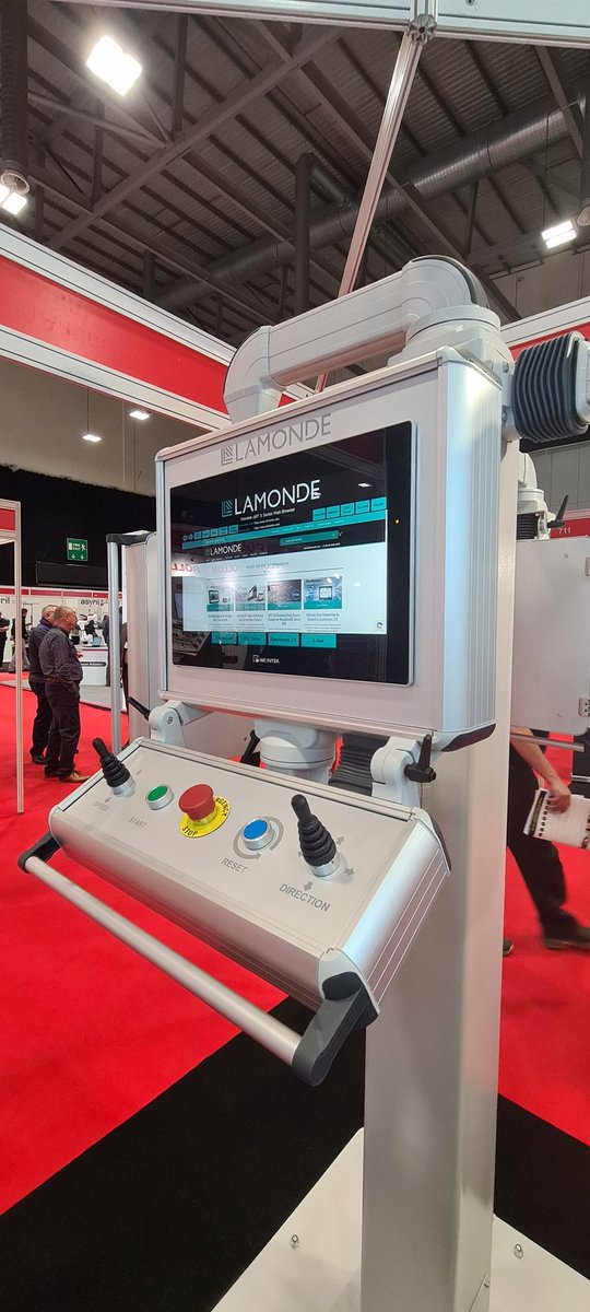LamondeDotCom's tweet photo. Day 2 of @roboticsautoex 21 and we've been busy demonstrating our PLCs, HMIs, enclosures and routers and other products from our partners: @AutomationDirec , @CT_Drives , @teknokol_as , @TeltonikaNET and @weintekfans
#roboticsauto21 https://t.co/NwhhjIapbw