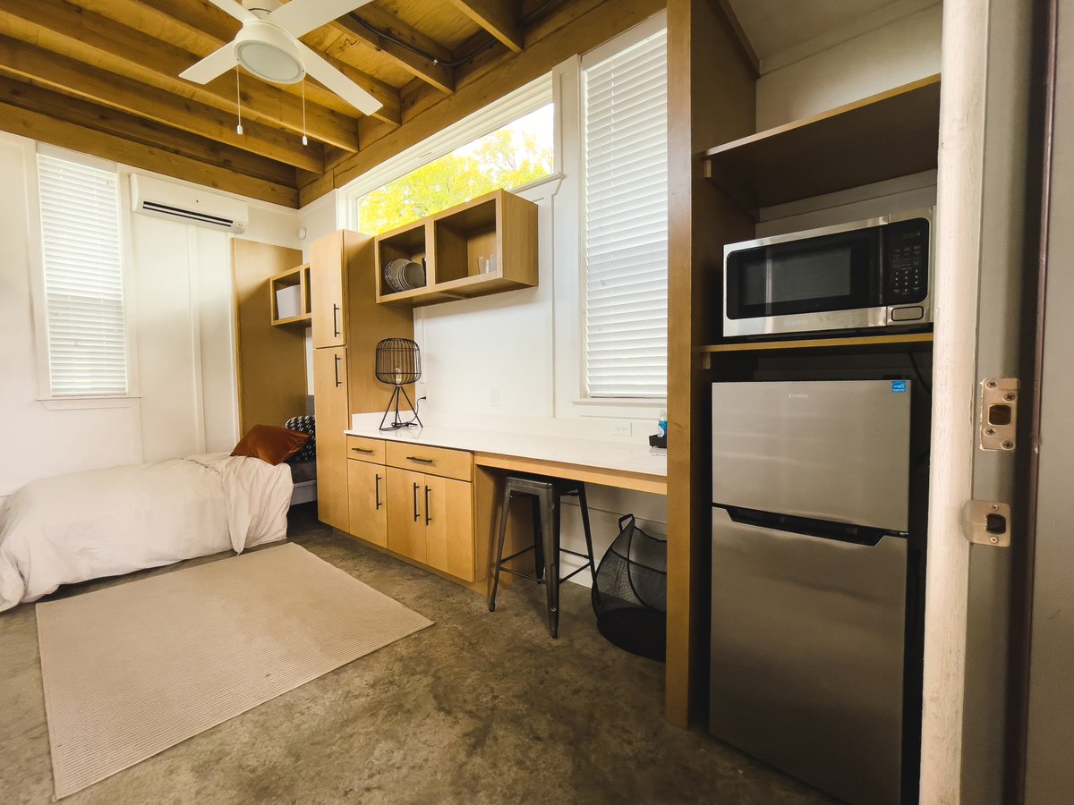 MicroFridge's tweet photo. Your small spaces 🤝 our appliances
@mobileloaves chose our @DanbyAppliance for their Community First! Village, a development that provides affordable, permanent housing and a supportive community for the chronically homeless.”
#SmallSpaces #TinyHomes #DoTheRightThing https://t.co/7NcN9q1hmG