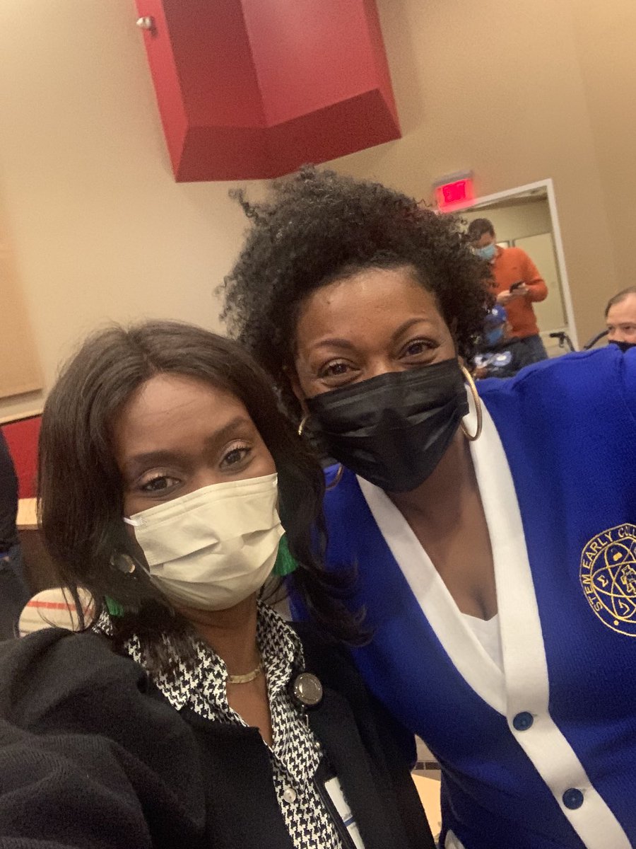 ⁦”Too Blessed” Principals ⁦⁦<a href="/GCSchoolsNC/">Guilford Co. Schools</a>⁩ @GCSLeads21 ⁦<a href="/JamisaW14/">Jamisa Williams</a>⁩… sharing, collaborating, and growing together!