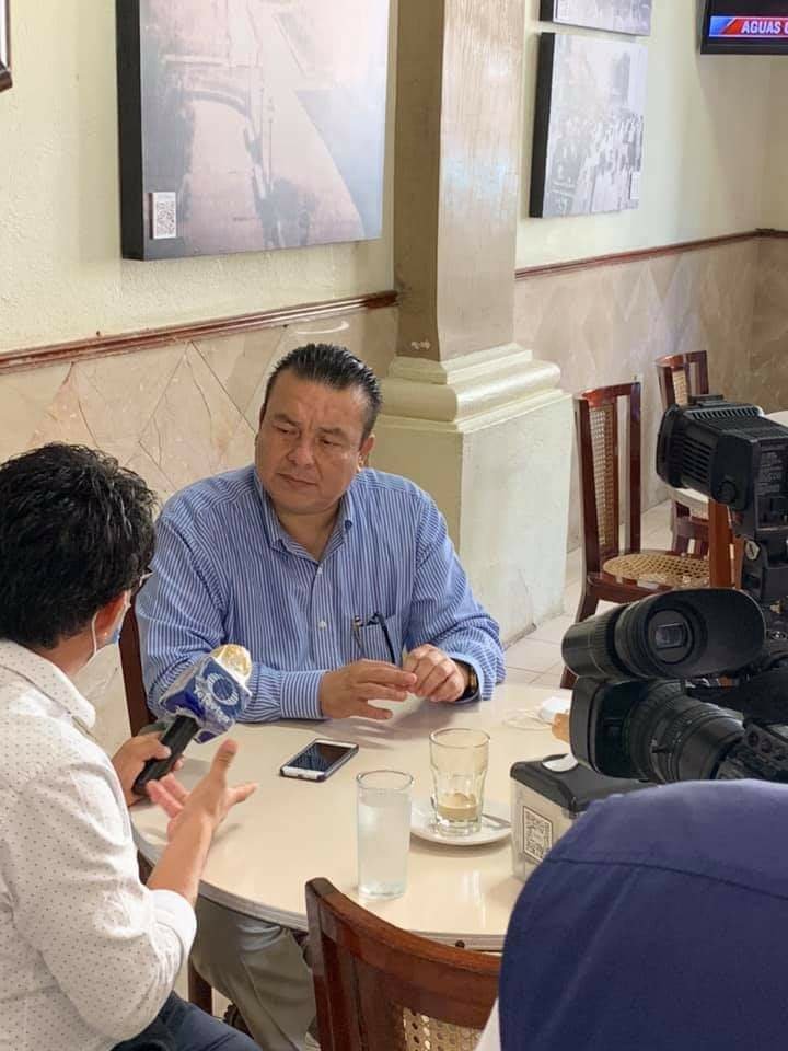 terandelvalle's tweet photo. Continuar buscando que las condiciones de impartición de justicia mejoren en favor de mis compañeros y los veracruzanos, es mi declaración #LaJusticiaEsUnDerechoHumano
#colegiodeabogadosdeveracruz
#brauliovaporlareeleccion https://t.co/gaJKRrPYjY