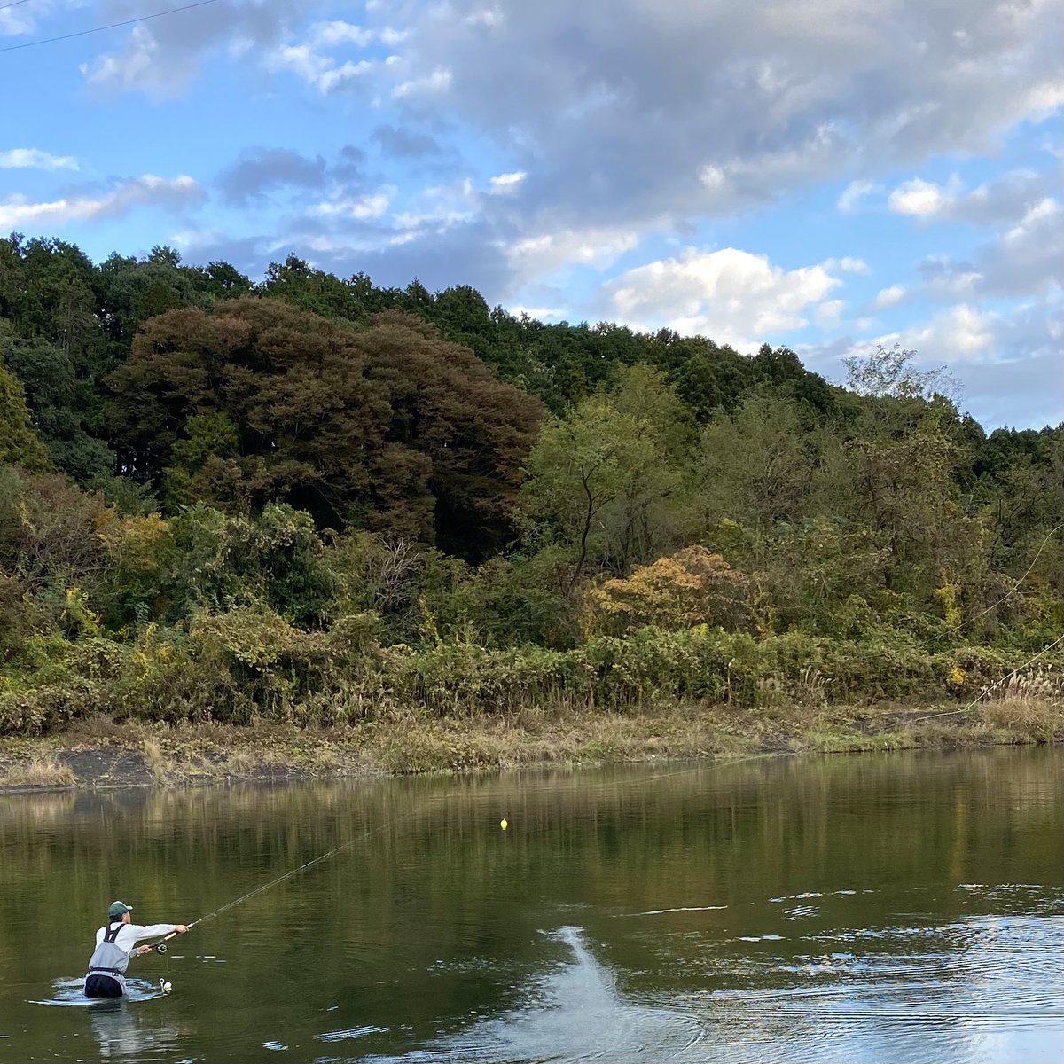 sculpinolive's tweet photo. 「キャス練」（鬼怒川）
今オフ初の長紐ブン投げ練習😁
#flyfishing
#flycasting
#speyrod
#speycasting
#capturd
#CP161012
#COMPETITION
#Hardy
#St.Andrew
#SRSFISHINGGEAR
#キャス練
#鬼怒川 https://t.co/3QoMiIjK4k