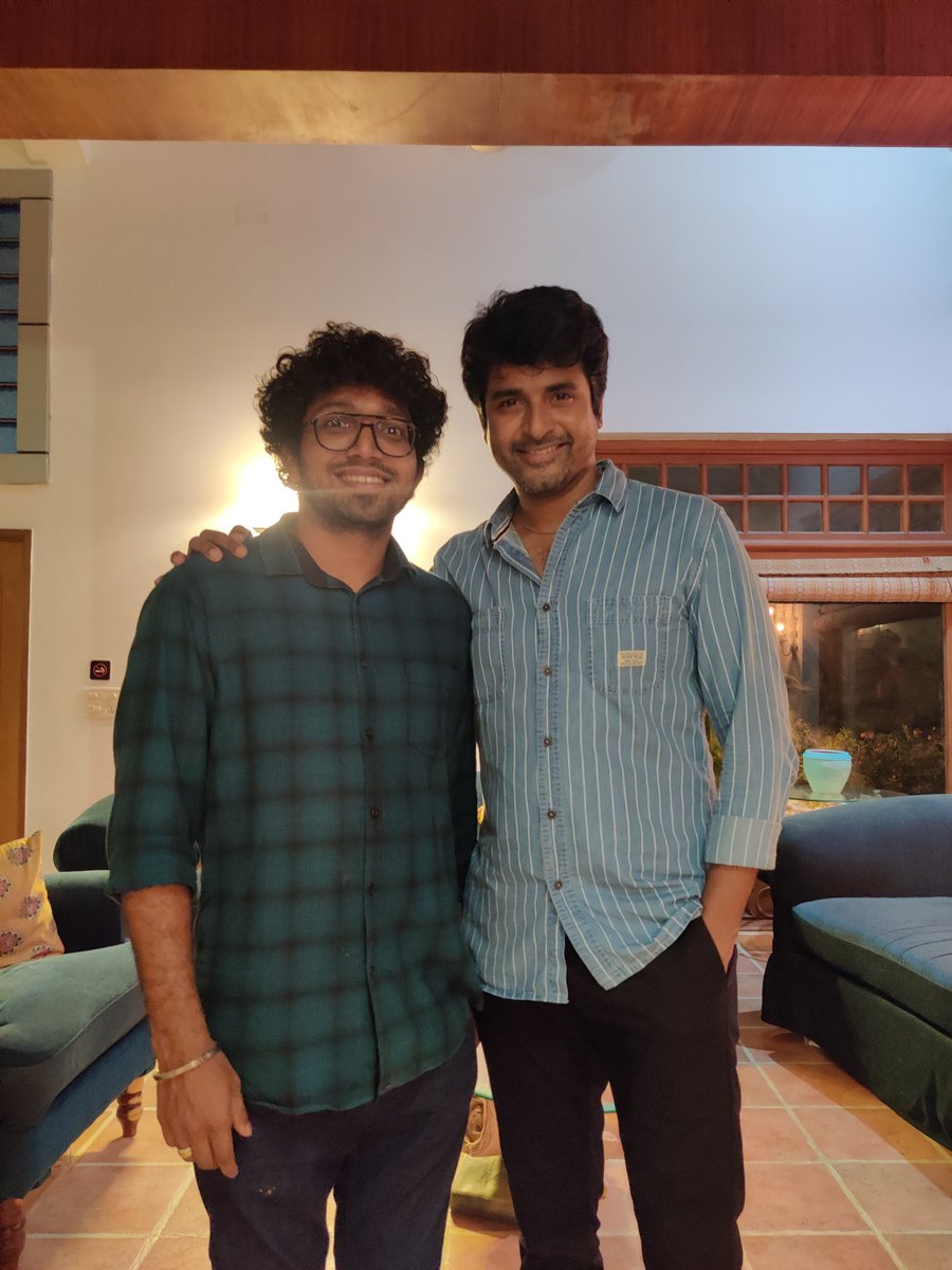 midhu2910's tweet photo. Enjoy Diwali with Doctor. 😍 

#Doctor premiering in Sun Tv tomorrow at 6.30pm.

@Siva_Kartikeyan

#Sivakarthikeyan #Doctor #DoctorinSuntv #tamilcinema #AssistantCinematographer https://t.co/RktntrG3hl