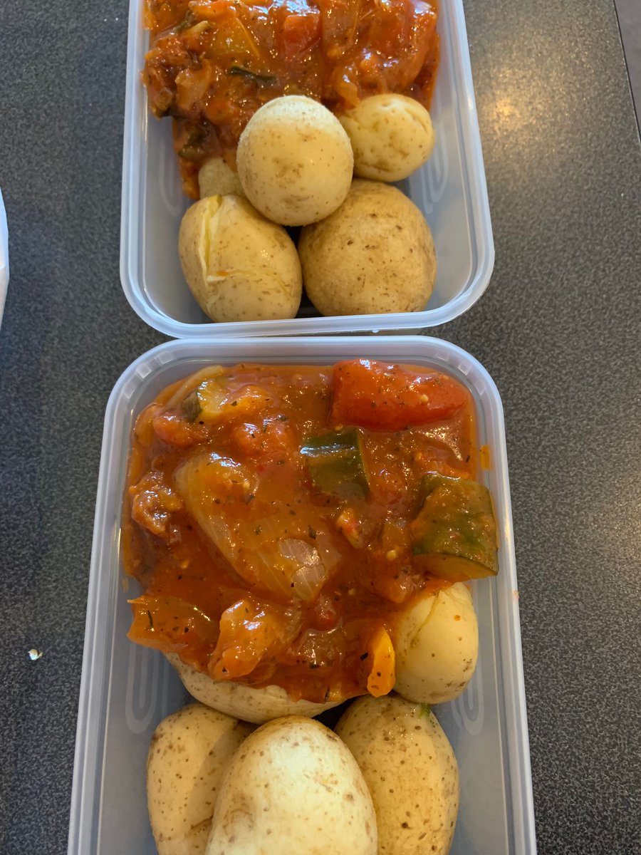 VickyTCKC's tweet photo. This is #ratatouille &amp; #newpotatoes which is part of my #vegetarian #mealplans.

If you would like locally sourced, freshly cooked #meals delivered to your door please ☎️ 07728417692.

#Derbyshire #fooddelivery #homemade #madetoorder #food https://t.co/6jXizCvOT2