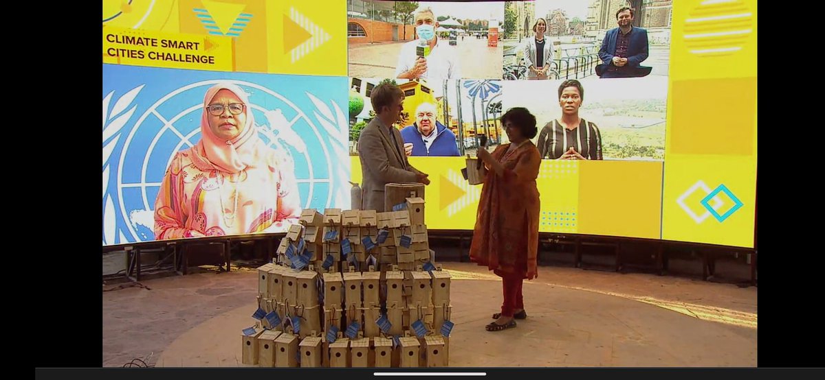 SectorMovilidad's tweet image. Bogotá y @nico_estupinan Secretario Distrital de Movilidad, presentes en #SmartCitiesChallenge