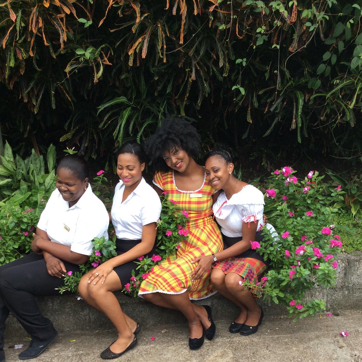 It’s #wcw and we are loving the beautiful ladies on the Estate today ! #caribbean #Grenadianwomen