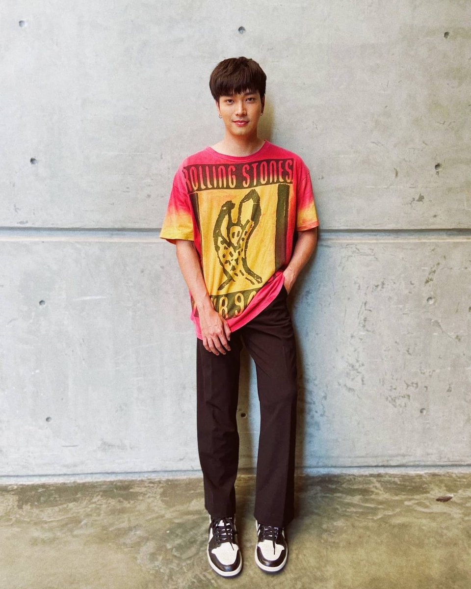 ✦ Oabnithi's IG update ✦
— 03112021

แกล้งๆล้วงเป๋าหน่อย 💙

#oabnithi #NadaoArtist